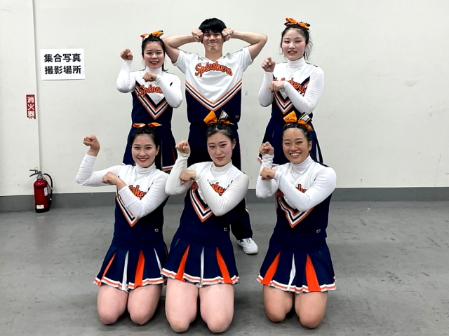 女子チア集合写真 